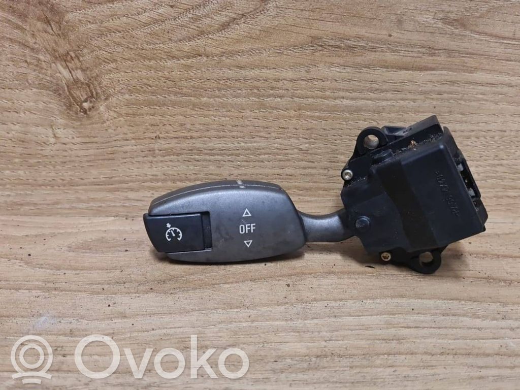 Cruise control switch   6911521B