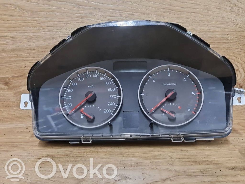 Volvo V50 Speedometer (instrument cluster) 