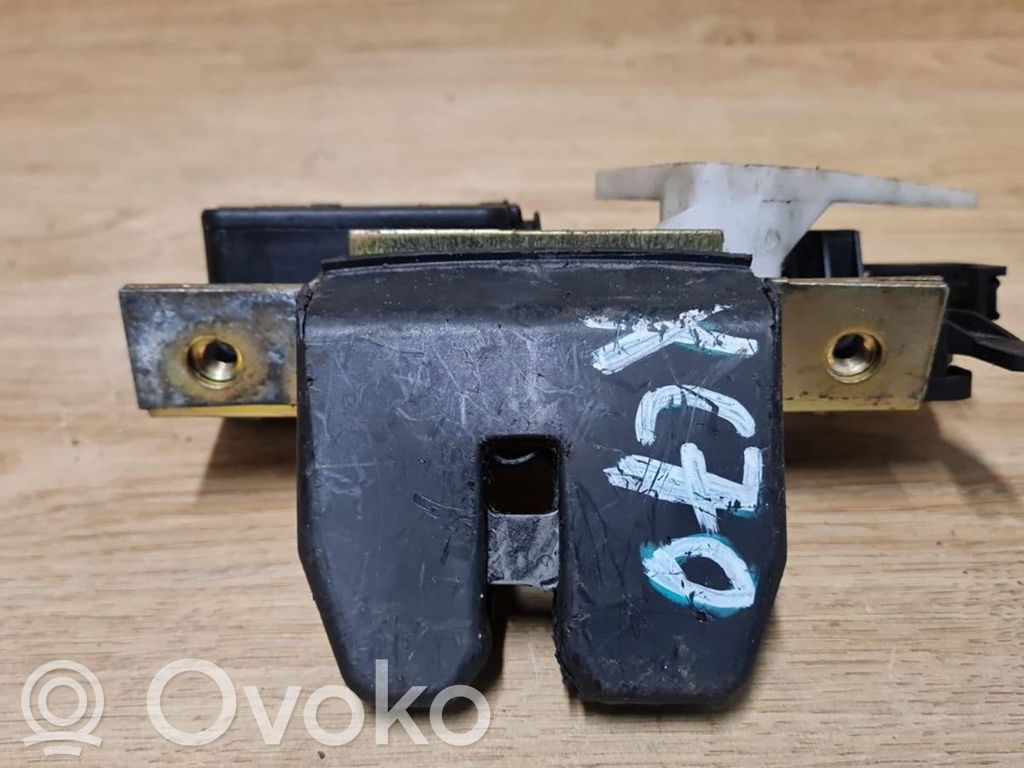 Volvo XC70 Tailgate/trunk/boot lock/catch/latch 
