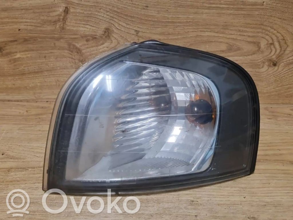 Volvo S80 Front indicator light 
