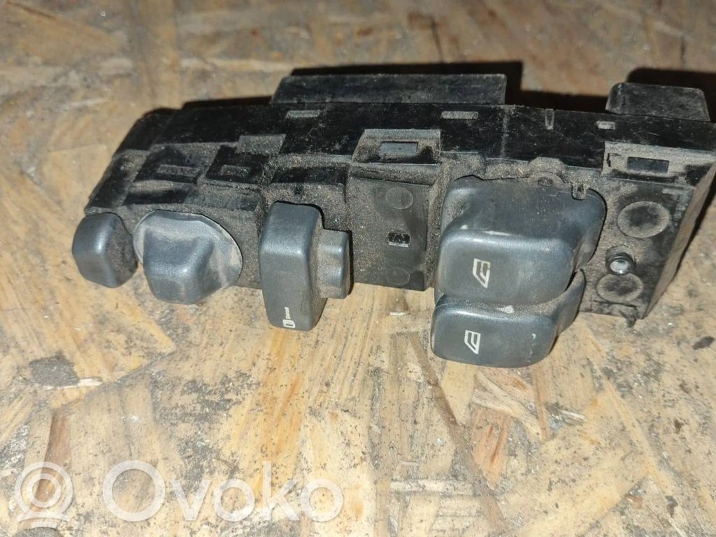 Volvo S40, V40 Electric window control switch 