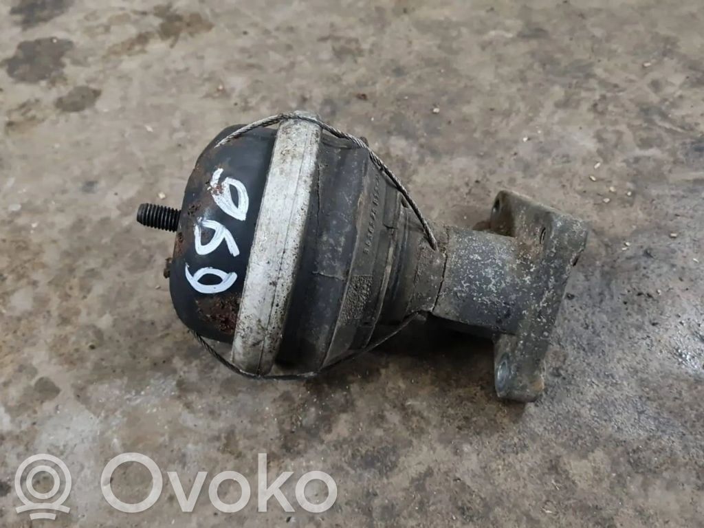 Engine mount bracket   3536226B1701