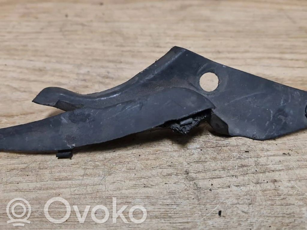 Volvo V70 Wiper trim 