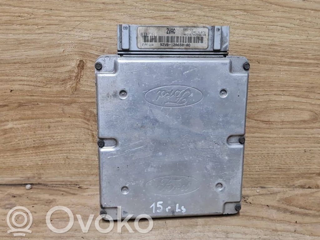 Ford Transit Variklio valdymo blokas 