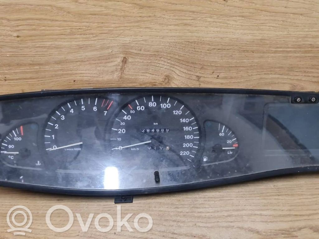 Opel Omega B1 Vitezometru (grup de instrumente) 