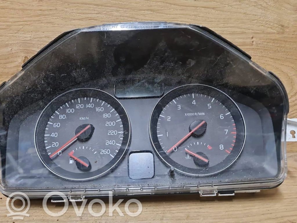Volvo S40 Speedometer (instrument cluster) 