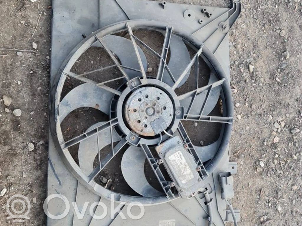 Volvo XC70 Elektryczny wentylator chłodnicy 