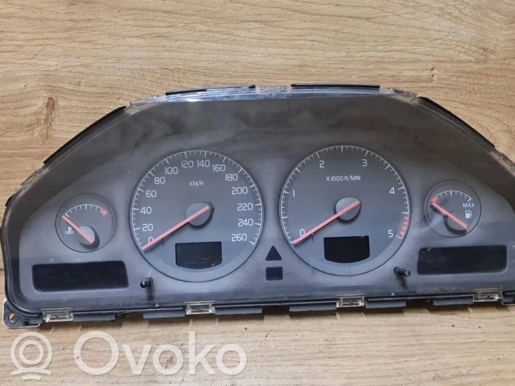 Volvo S80 Speedometer (instrument cluster) 
