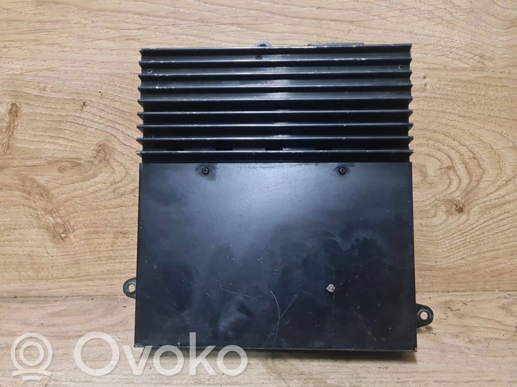 BMW 5 E39 Garso stiprintuvas 