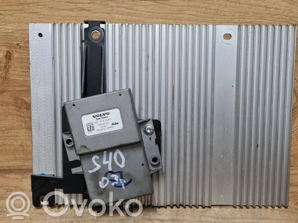Volvo S40 Sound amplifier 