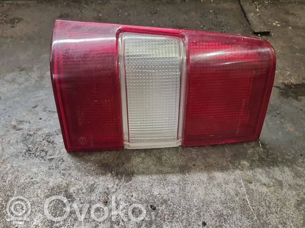 Volvo 850 Lampy tylnej klapy bagażnika 