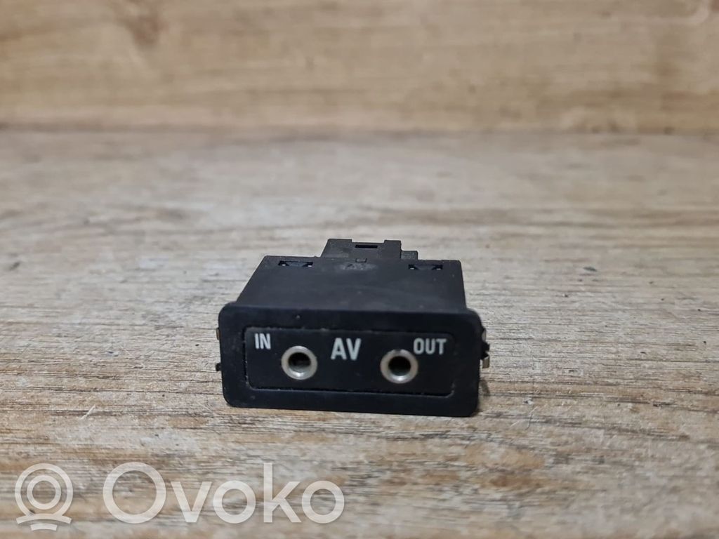 BMW X5 E53 AUX in-socket connector 