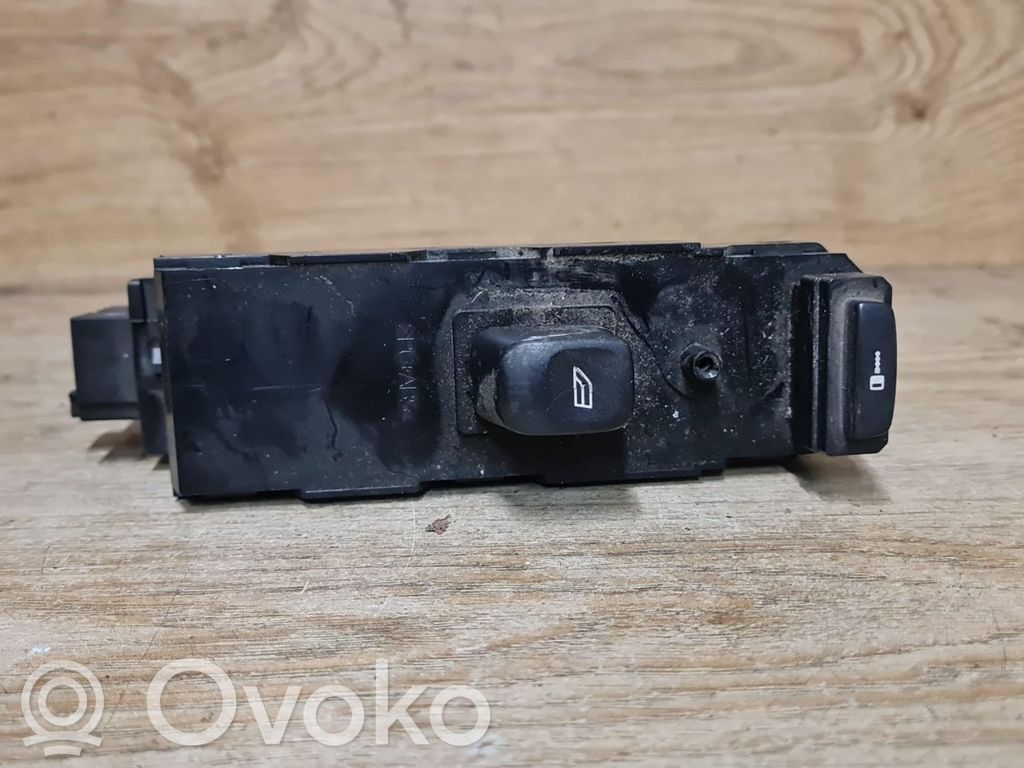 Volvo S60 Electric window control switch 