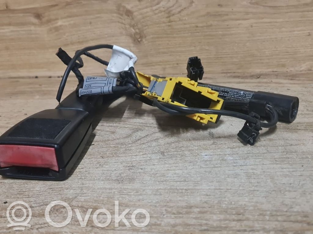 BMW 1 E81 E87 Etuistuimen turvavyön solki 