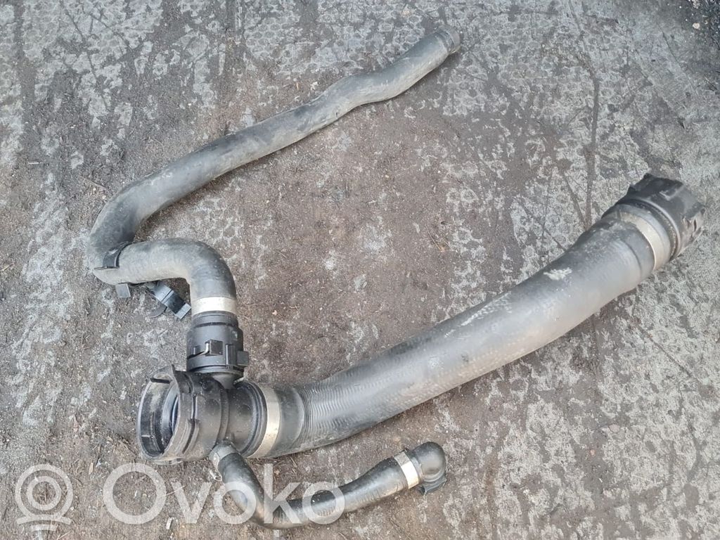 BMW 1 E81 E87 Engine coolant pipe/hose 