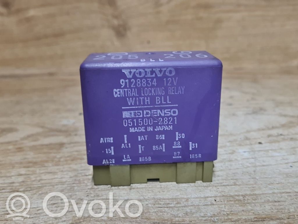Volvo 850 Relé de bloqueo de puertas 
