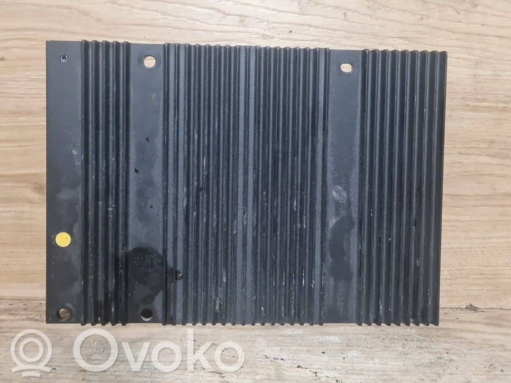 Volvo V50 Garso stiprintuvas 