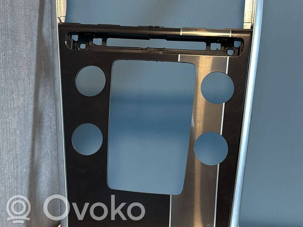Volvo XC60 Klimata kontrole / mazā radiatora vadības dekoratīvā apdare 