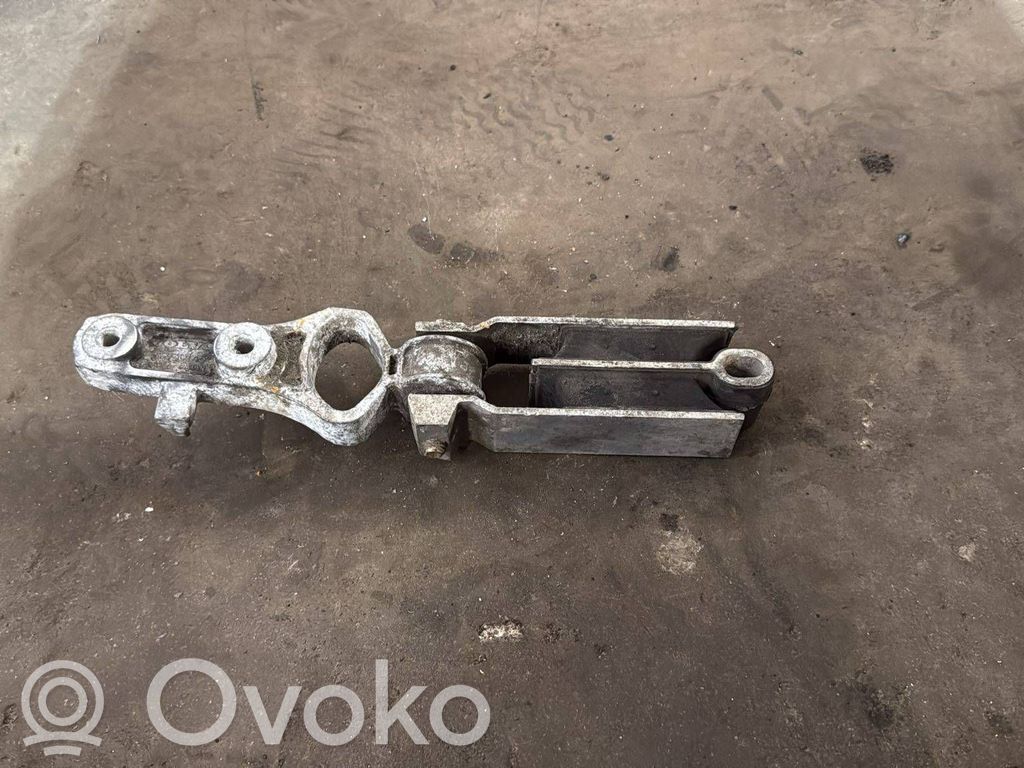 Volvo XC60 Supporto di montaggio del motore 