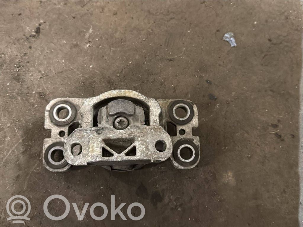 Engine mount bracket   8G9N7M121BA