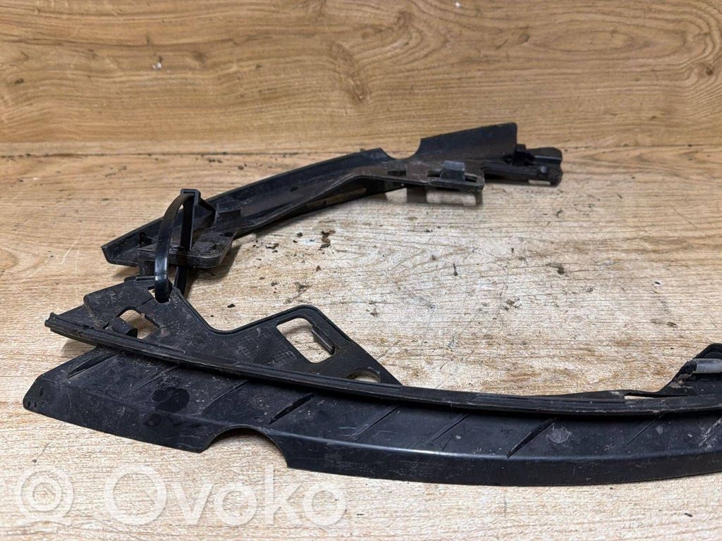 Volvo C30 Ajovalon kannake 