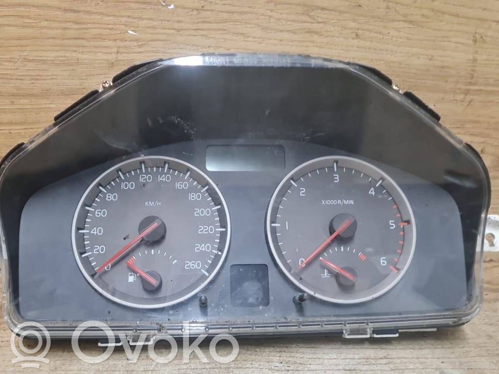 Volvo V50 Speedometer (instrument cluster) 