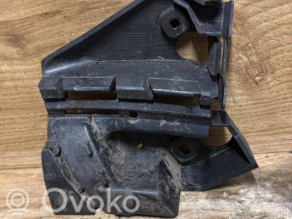 Volvo C30 Front bumper mounting bracket 
