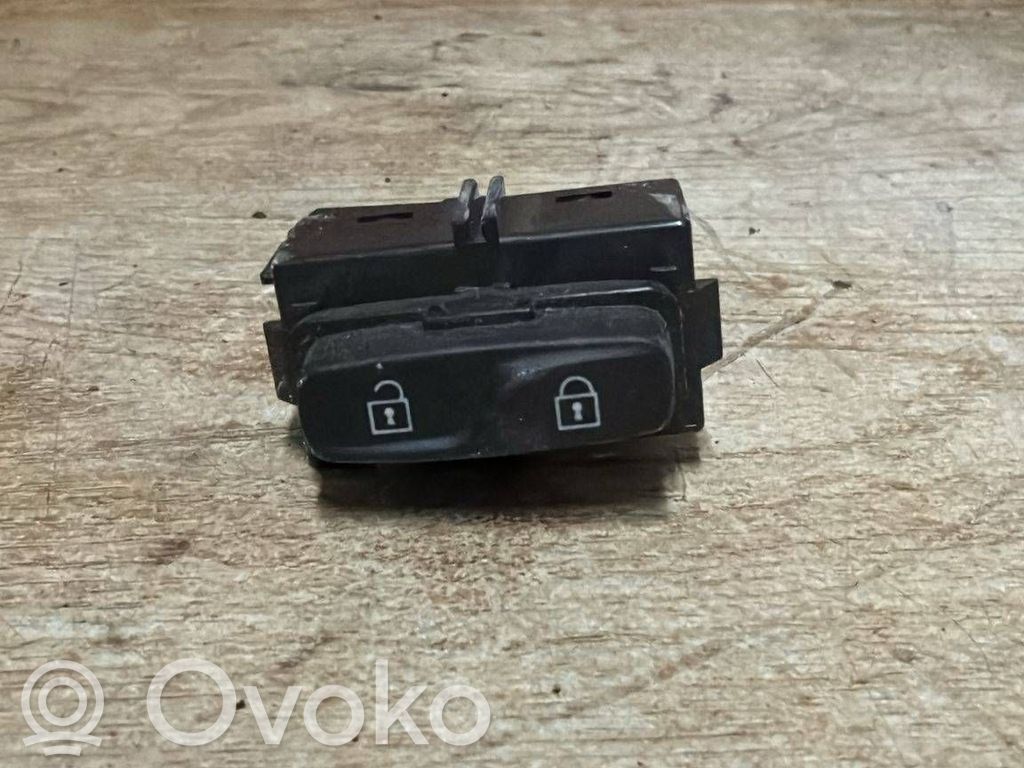 Central locking switch button   31343099,14W083