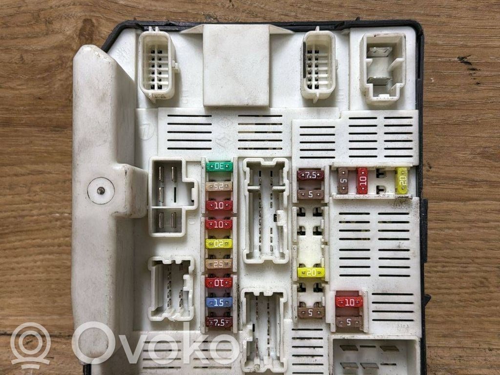 Renault Master III Fuse module 