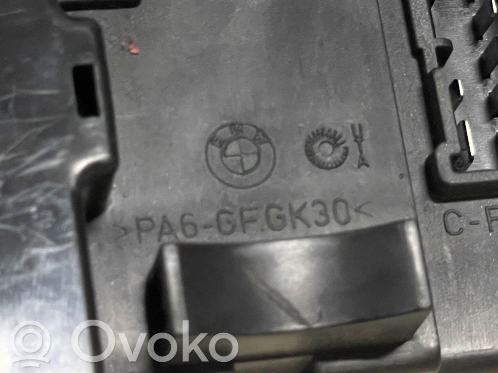Módulo de fusible   518757109,08102002,8384525