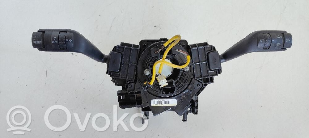Interruptor de control multifunción   3M5T14A664AC