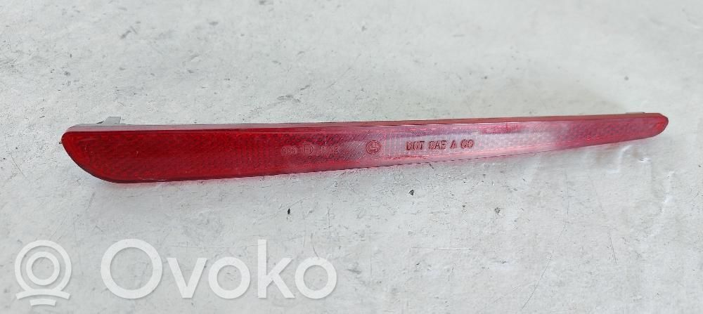 Moldura embellecedora   6901572
