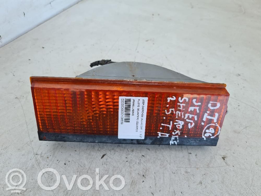 Jeep Cherokee Lampa przednia 
