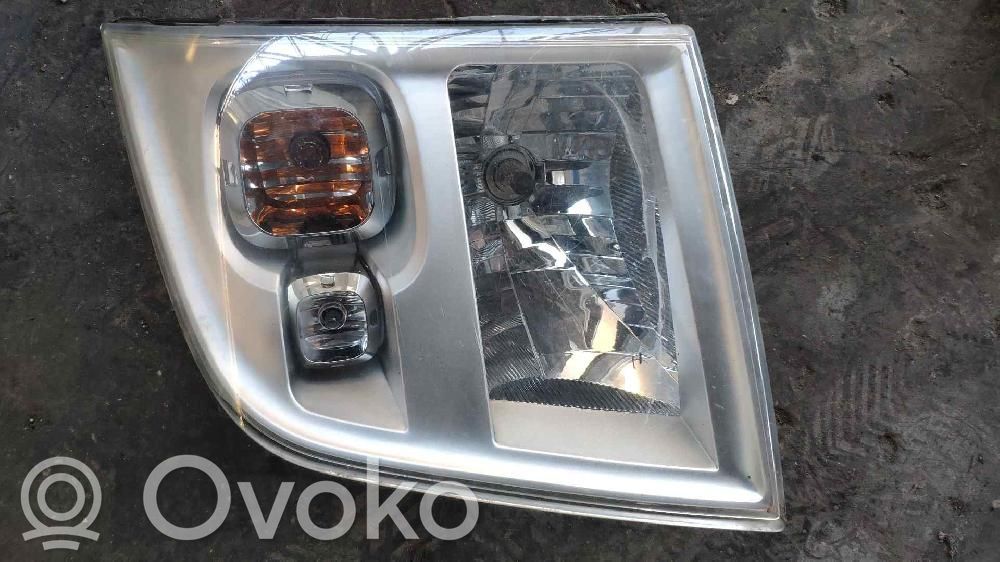 Ford Transit Phare frontale 