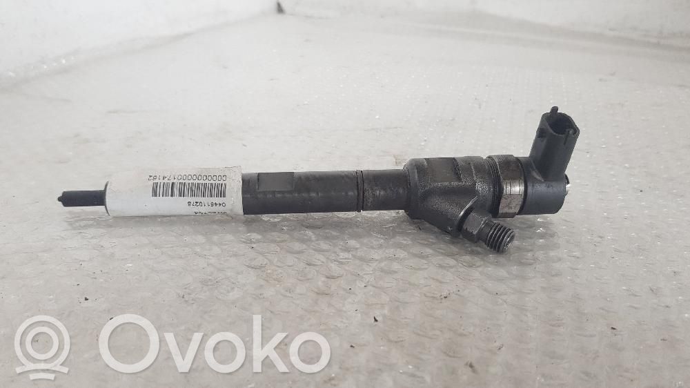 Inyector de combustible   0445110278