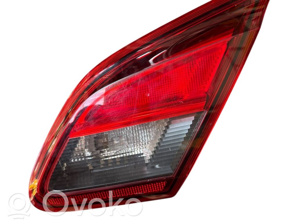 Opel Corsa E Luz trasera/de freno 