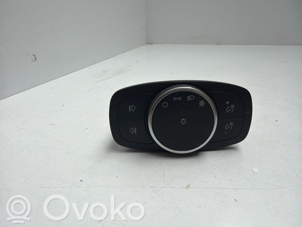 Ford Focus Light switch 