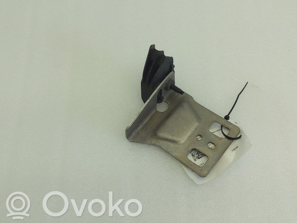 Front bumper mounting bracket   9804370880