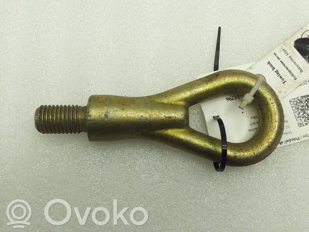 Volvo XC70 Anillo de remolque 