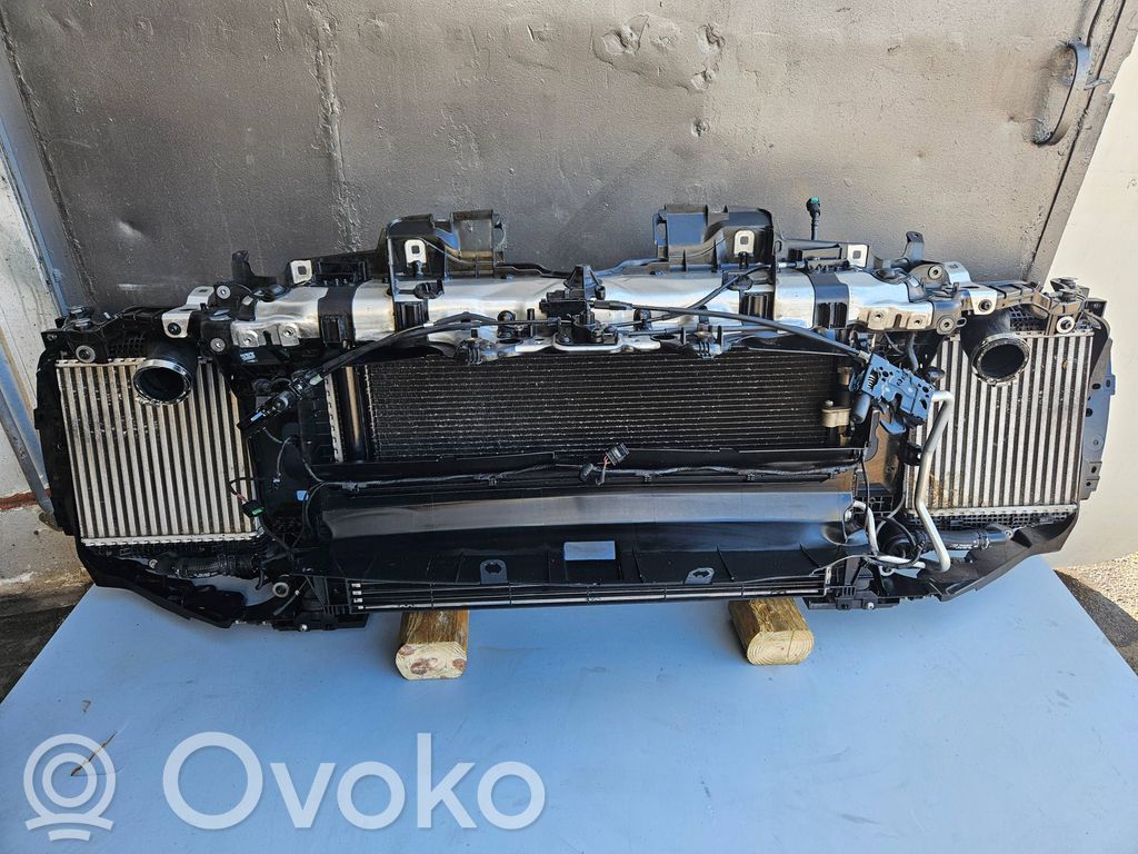 Porsche Macan (95B) Radiatorių panelė 