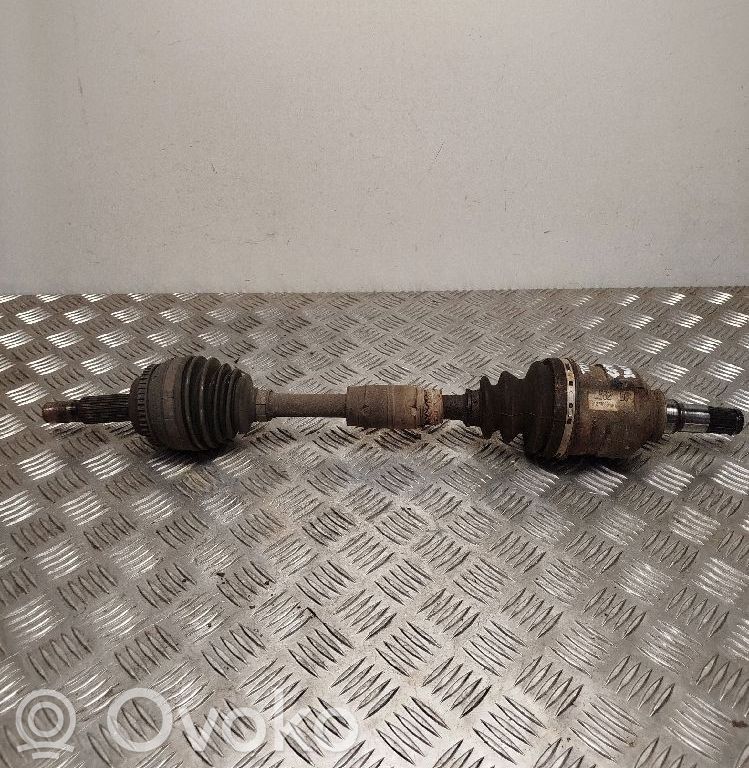 Priekšējā pusass   DE82RC01077880