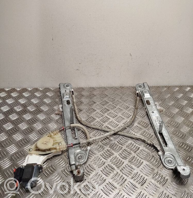Regulador de puerta delantera con motor   05074798AAE