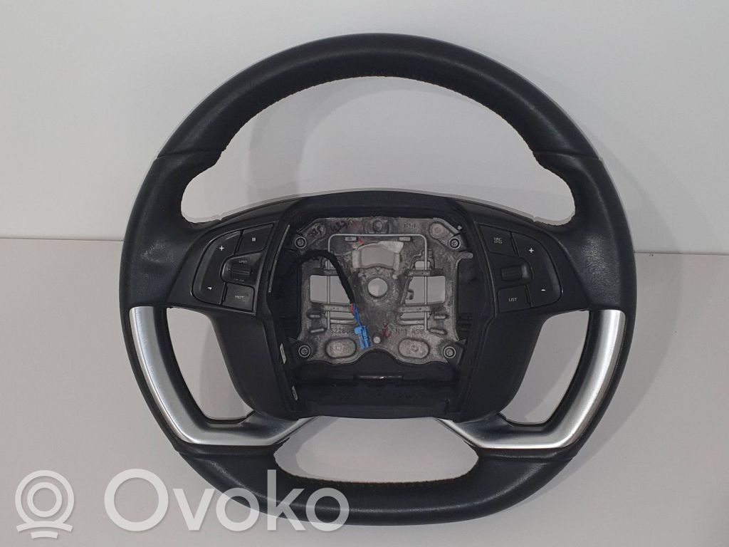 Ohjauspyörä   VC1PPCEM00,622809600B,28305823