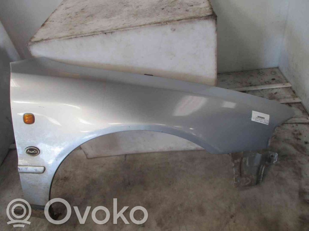 Audi A4 S4 B5 8D Guardabarro 