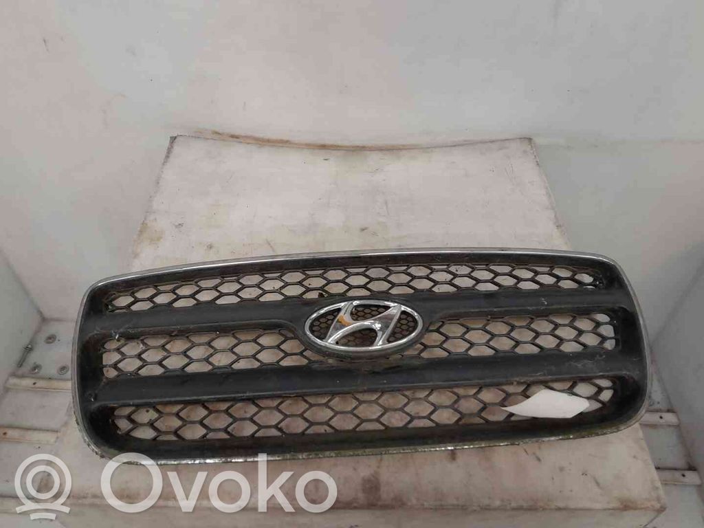 Hyundai Santa Fe Maskownica / Grill / Atrapa górna chłodnicy 