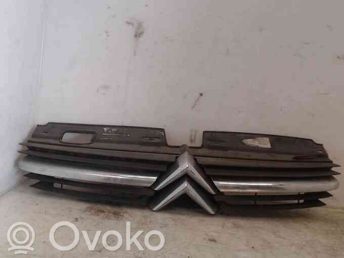 Grilă radiator față   7804K2,21400651,2498182,VDMS4