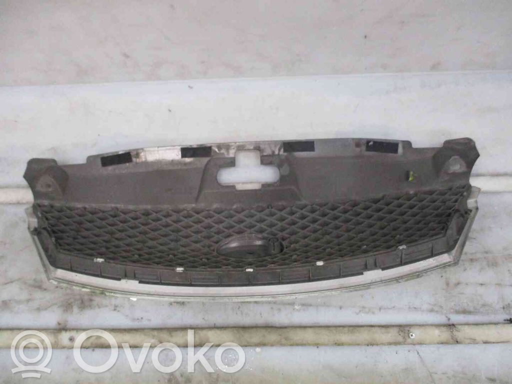 Ford Crown Victoria II Maskownica / Grill / Atrapa górna chłodnicy 