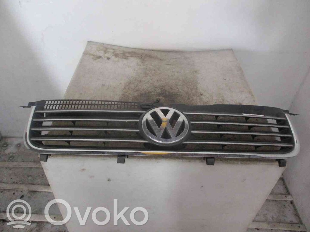 Volkswagen Golf IV Grilă radiator față 