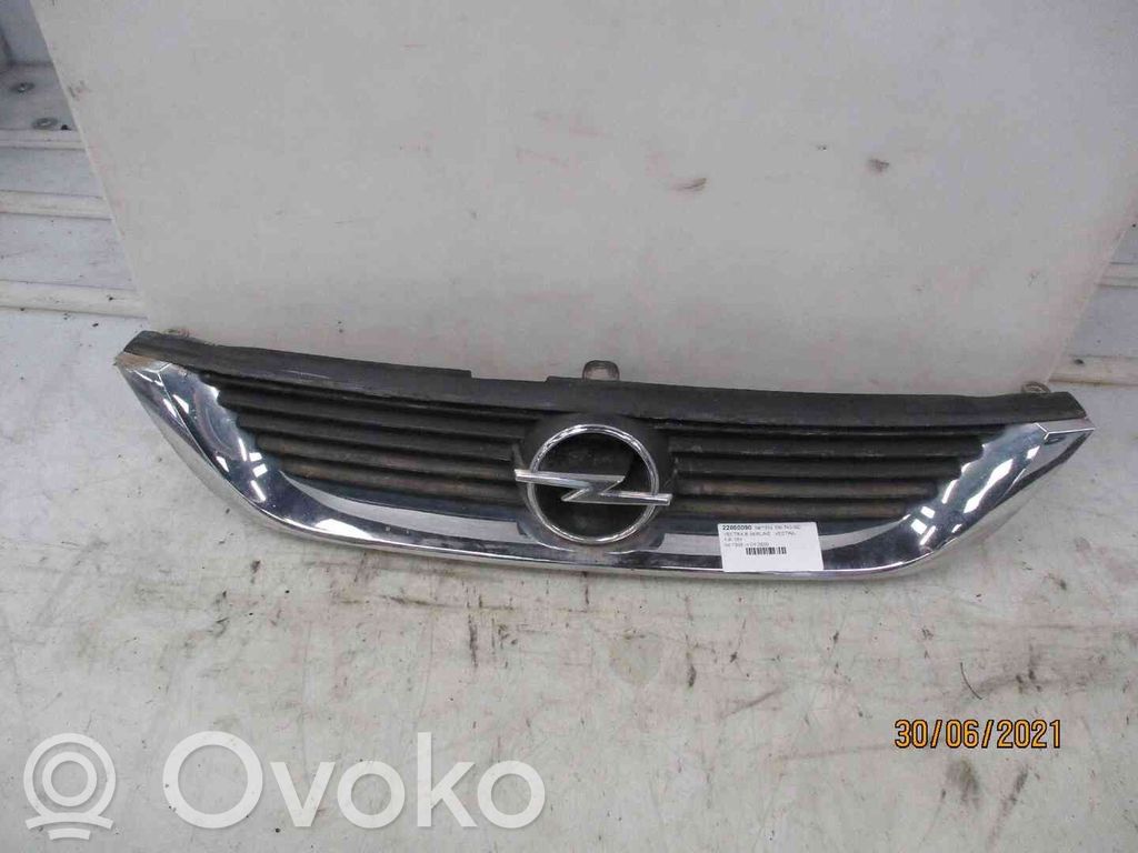 Opel Vectra B Maskownica / Grill / Atrapa górna chłodnicy 