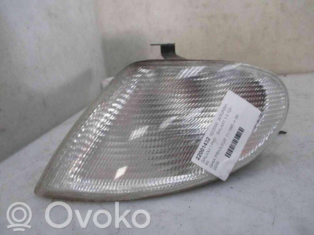 Front indicator light   1068162,22001432,2528367,VDMS4